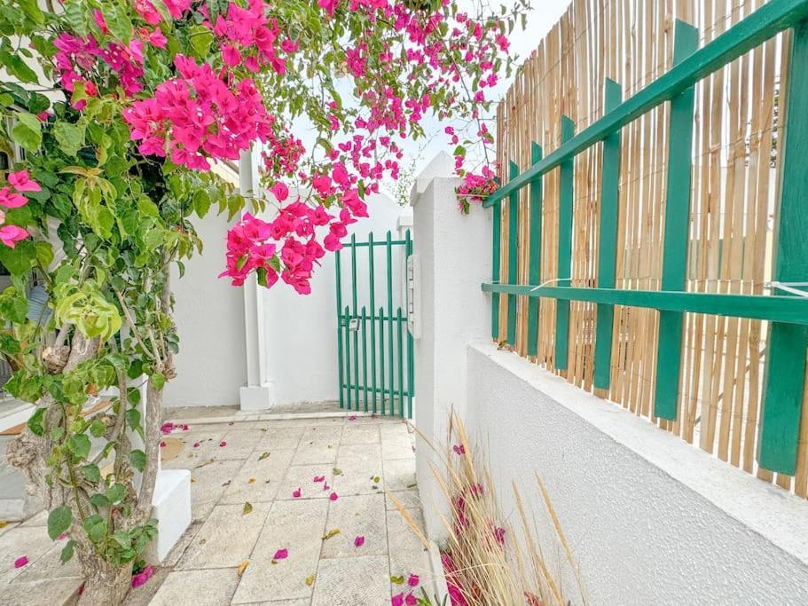 Costa Inn Beach House With Pool By Homeful Homes Costa da Caparica Esterno foto